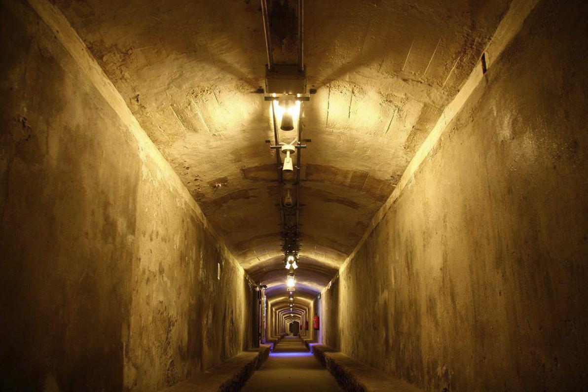 Túnel subterráneo de Los refugios de la Guerra Civil